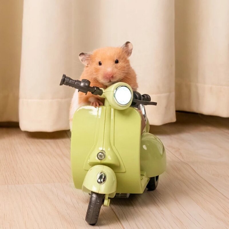 Spinning Stunt Motorcycle Hamster Toys 360 Degree Rotating Light Scooter For Dwarf Syrian Mice Mouse Gerbil Rat